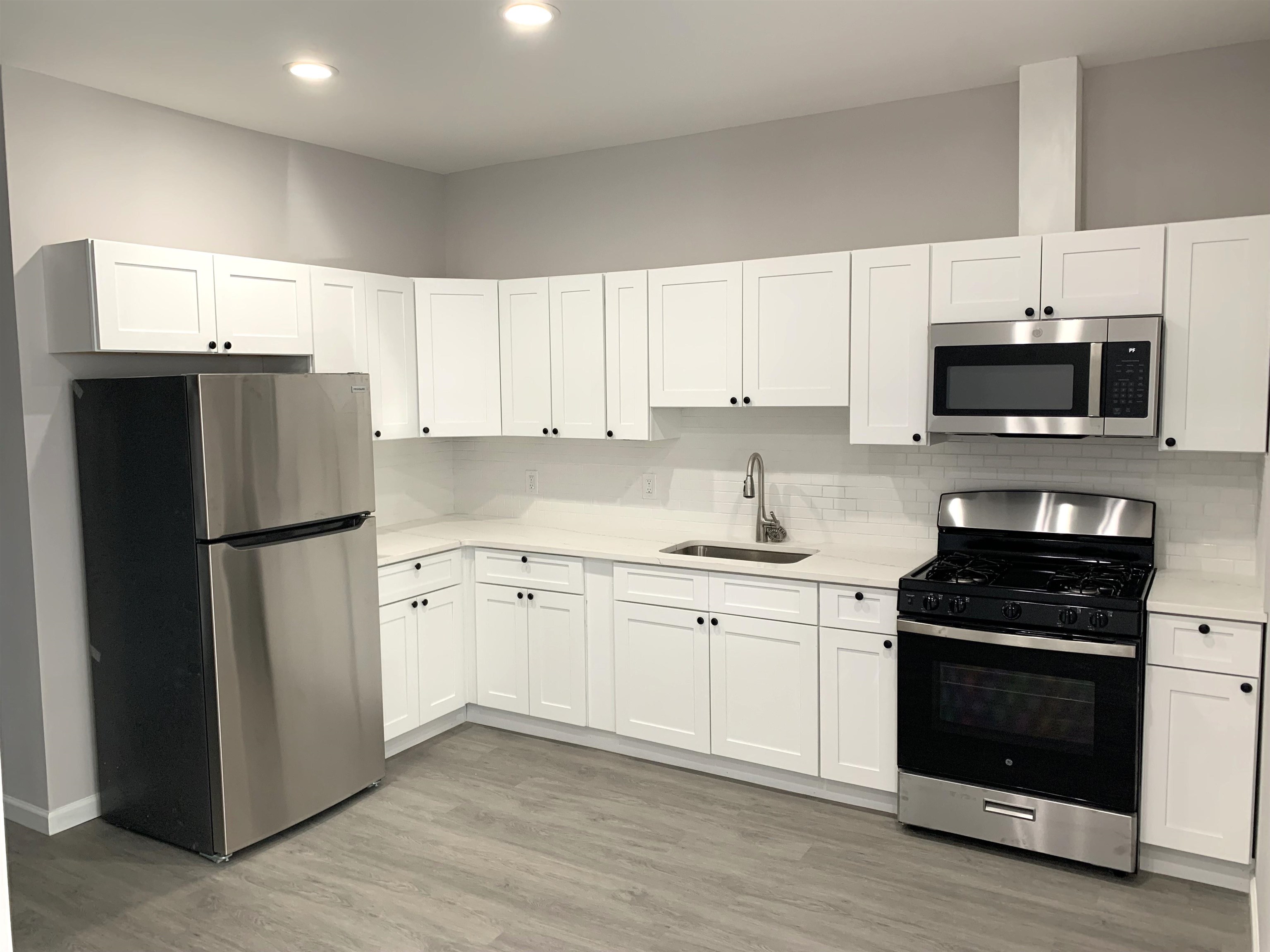# 250015917 - For Rent in North Bergen NJ