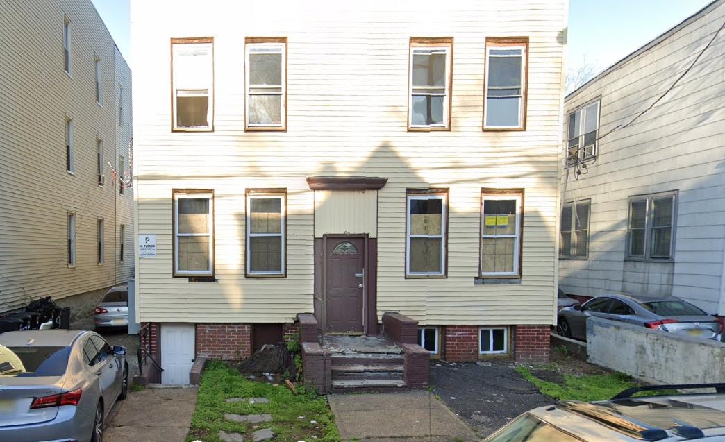 # 250015979 - For Rent in JERSEY CITY - Greenville NJ