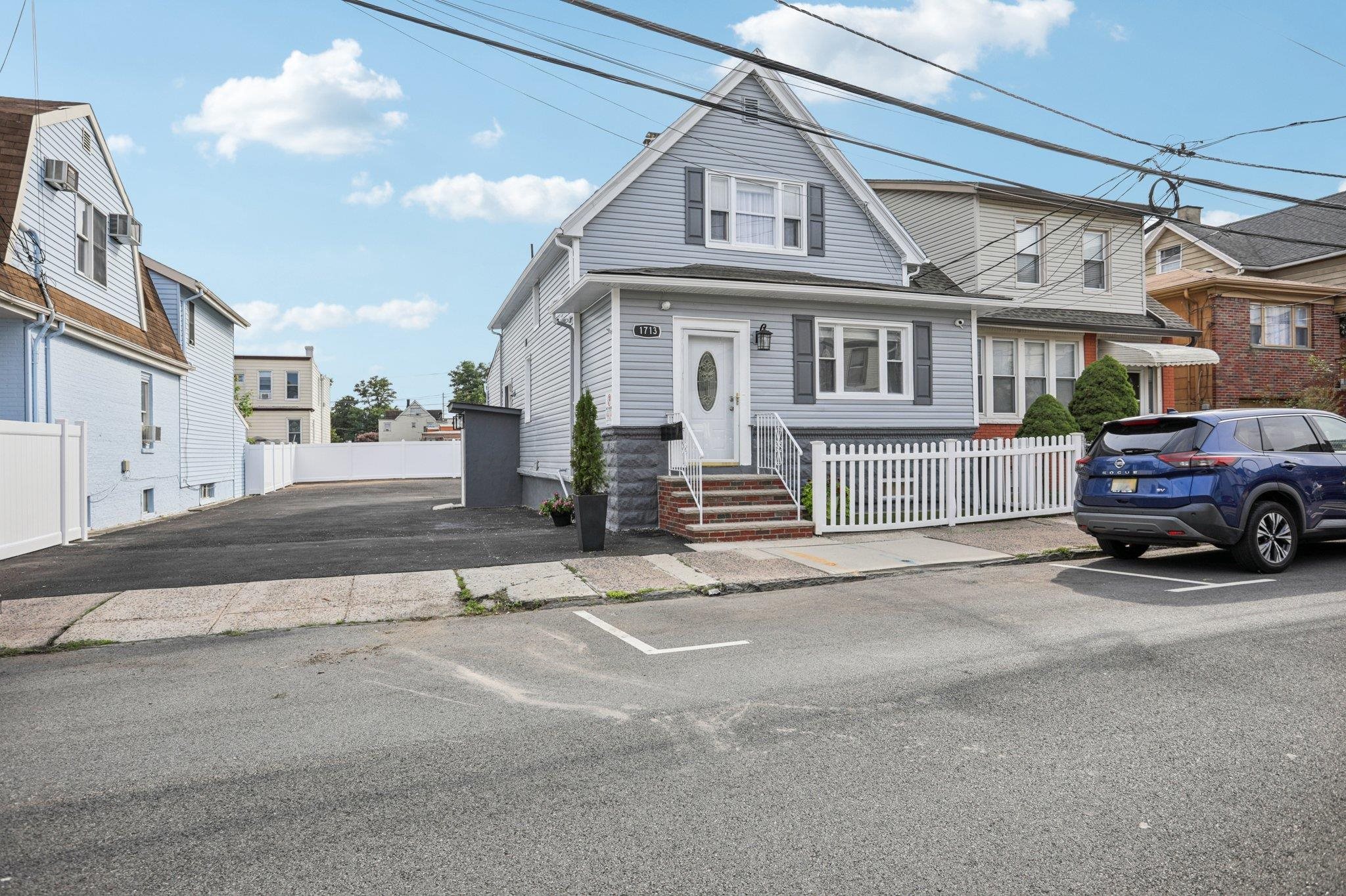 # 250016009 - For Rent in North Bergen NJ