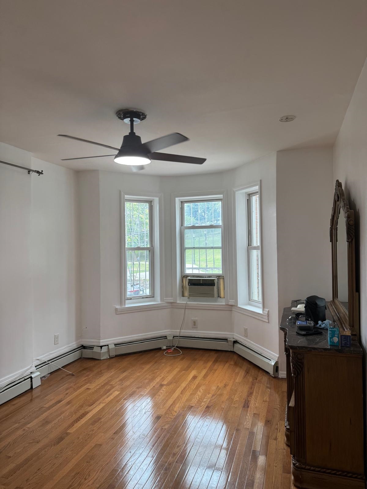 # 250016015 - For Rent in JERSEY CITY - Heights NJ