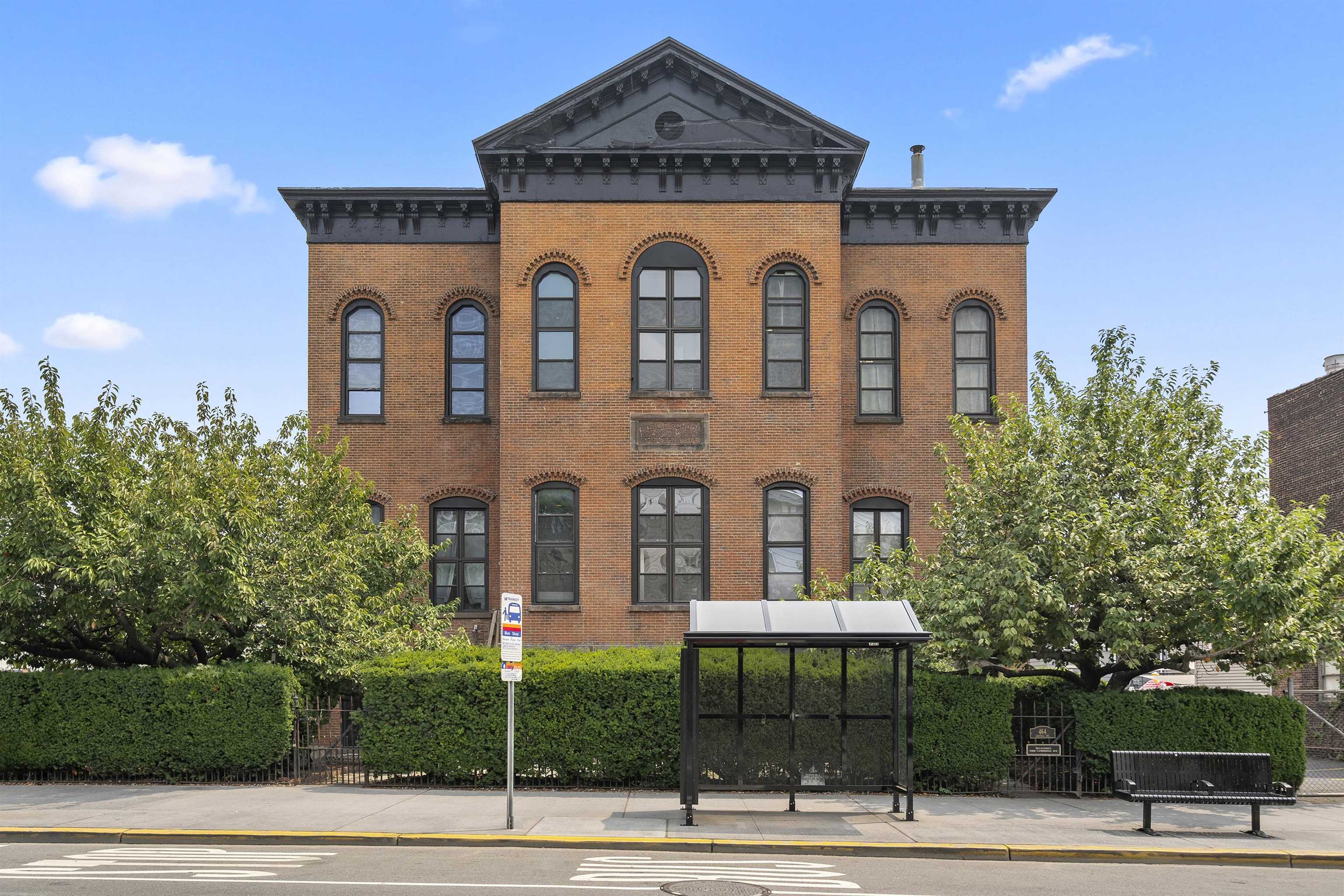 # 250016016 - For Rent in JERSEY CITY - Heights NJ