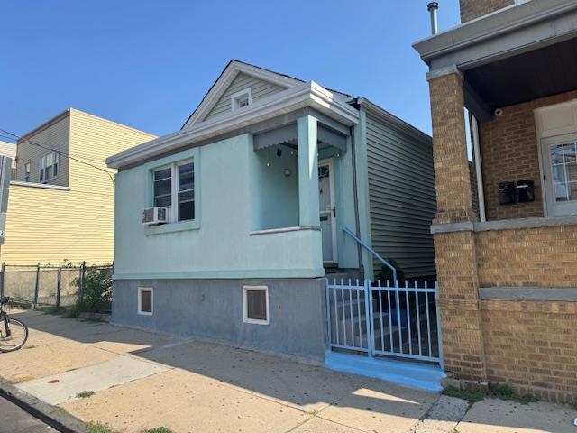 # 250016067 - For Rent in West New York NJ