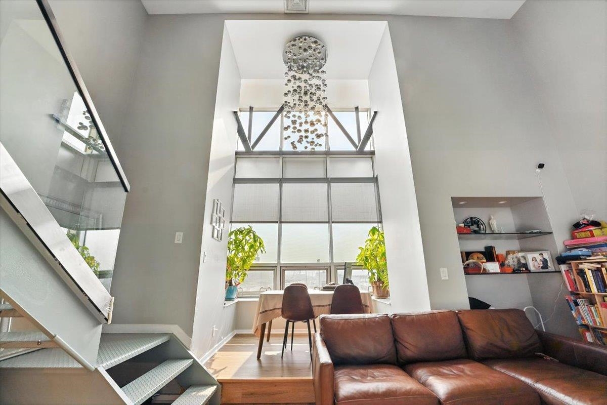 # 250016070 - For Rent in JERSEY CITY - Downtown NJ