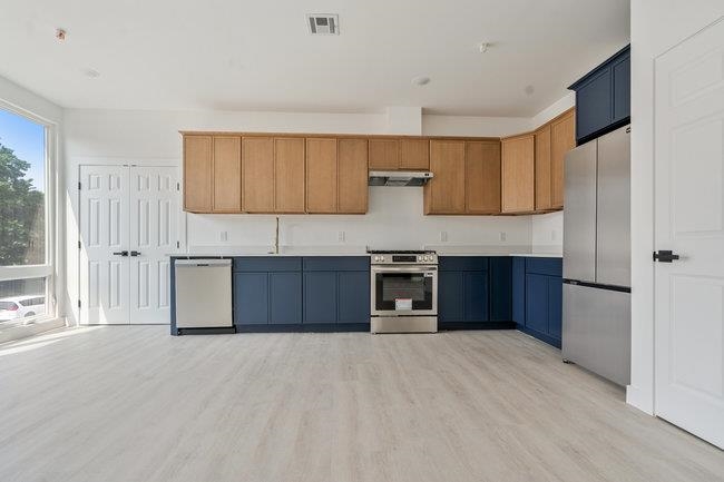 # 250016076 - For Rent in Belleville NJ