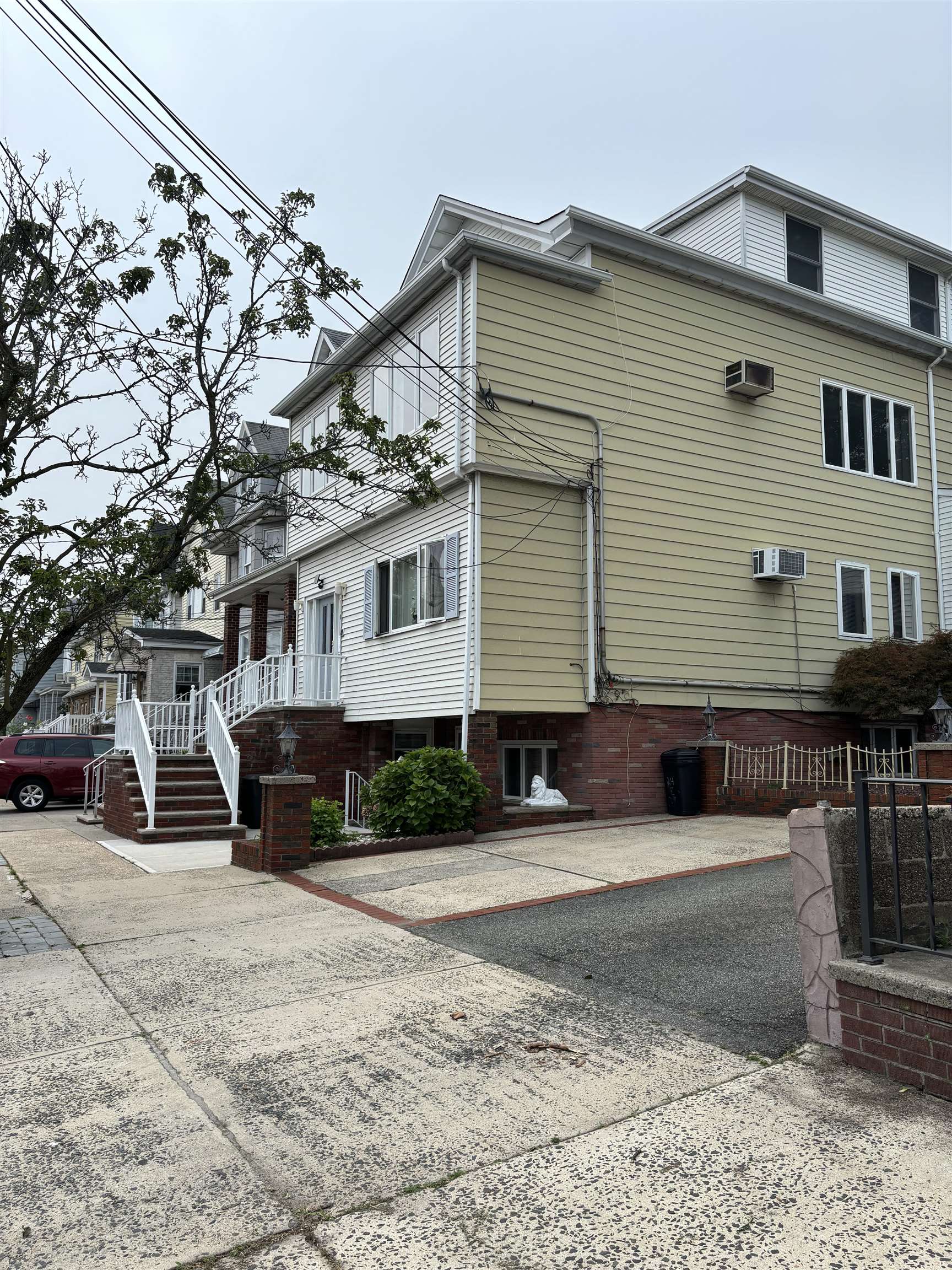 # 250016097 - For Rent in Bayonne NJ