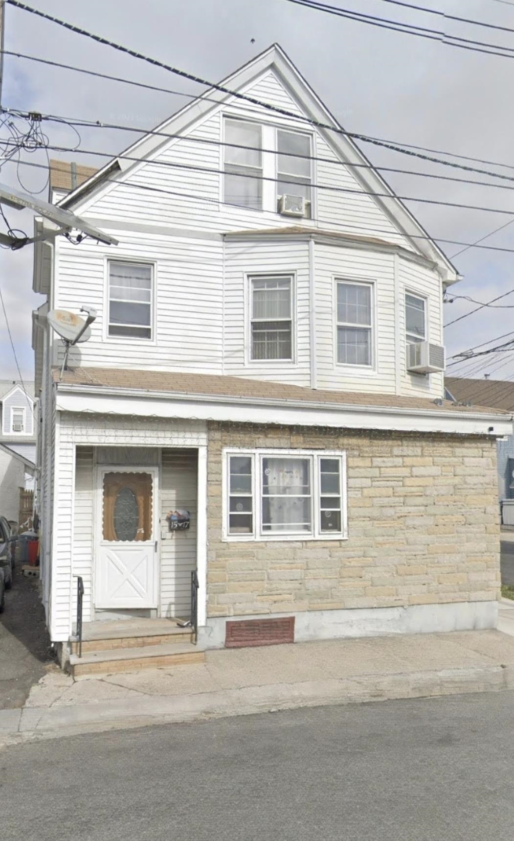 # 250016115 - For Rent in Kearny NJ