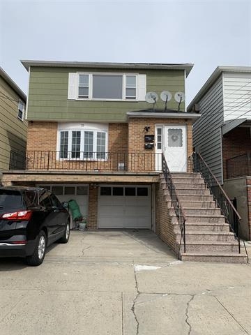 # 250016127 - For Rent in Bayonne NJ