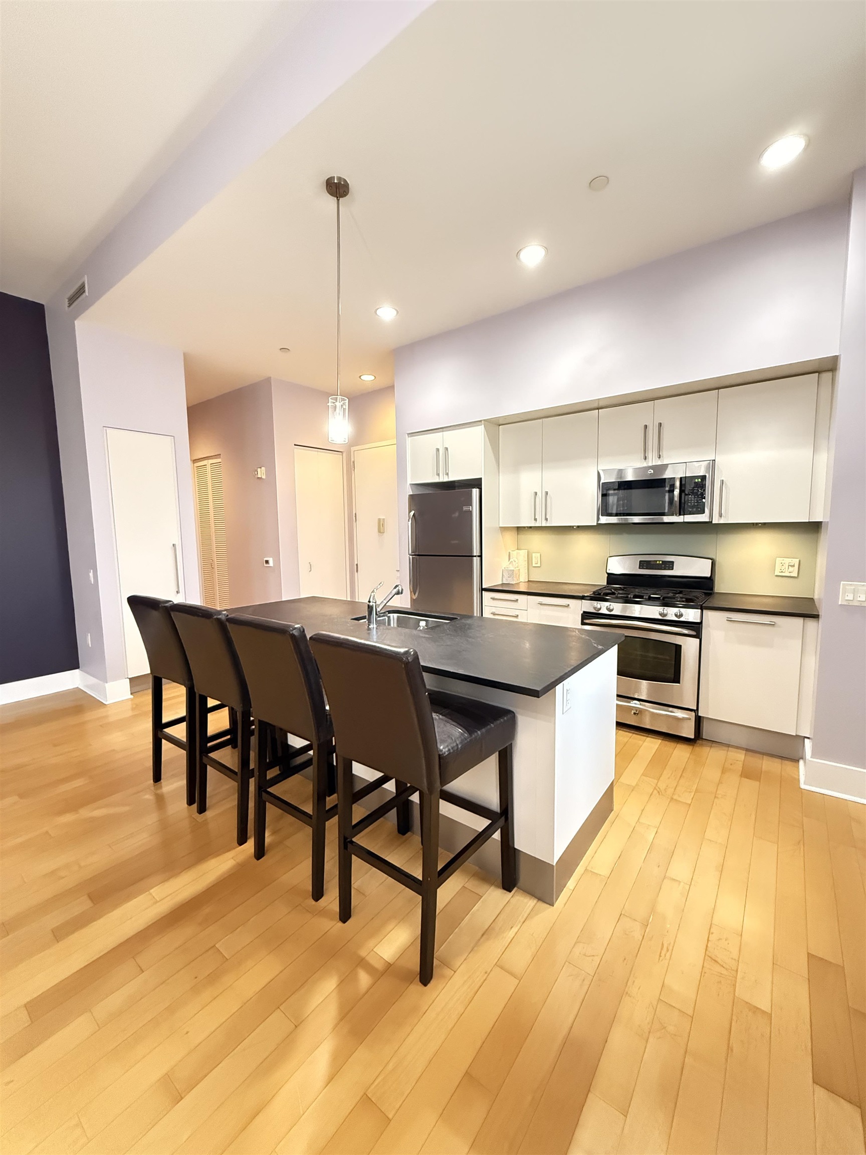 # 250016133 - For Rent in JERSEY CITY - Journal Square NJ