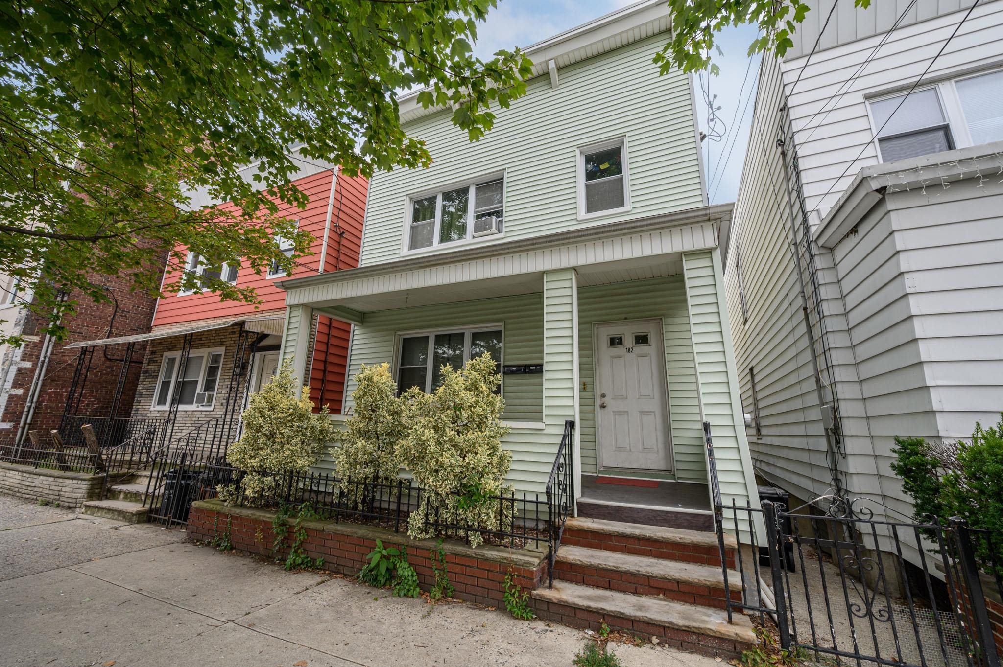 # 250016145 - For Rent in Bayonne NJ