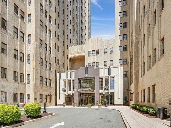 # 250016151 - For Rent in JERSEY CITY - Journal Square NJ