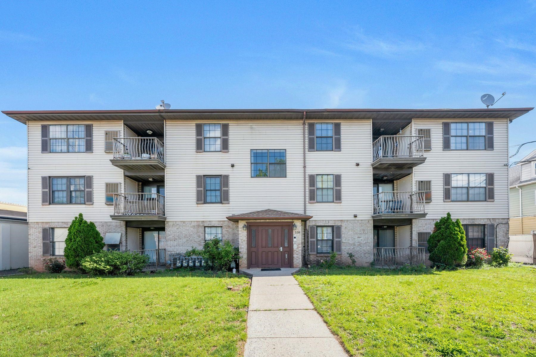 # 250016160 - For Rent in Elizabeth NJ