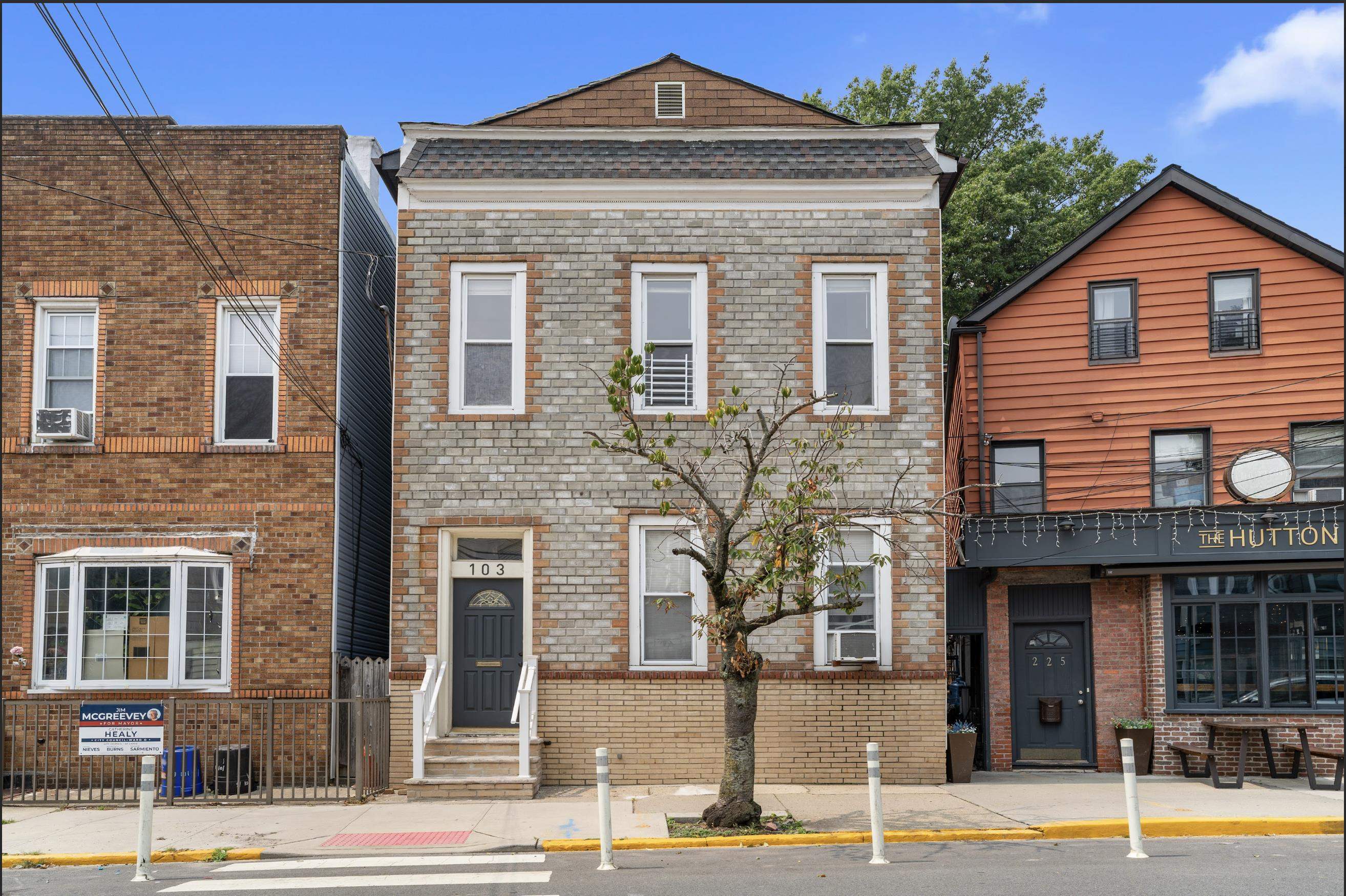 # 250016189 - For Rent in JERSEY CITY - Heights NJ