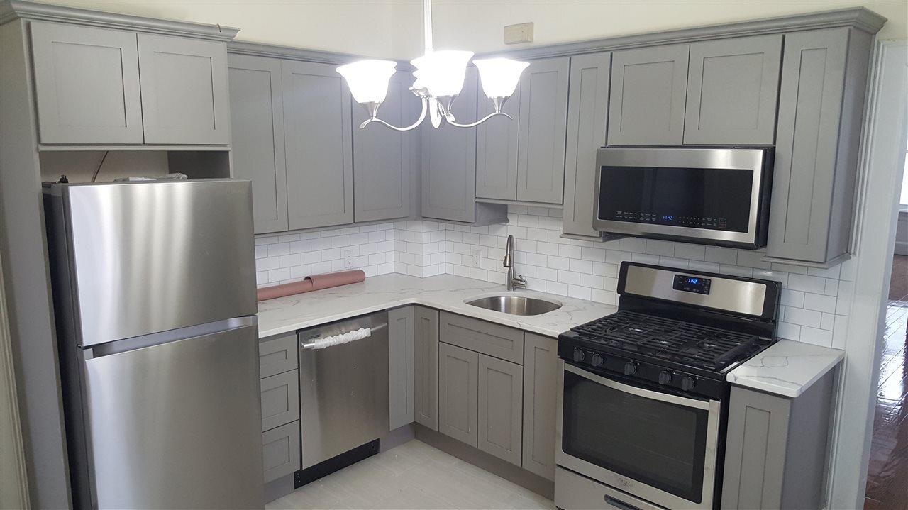 # 250016197 - For Rent in JERSEY CITY - Heights NJ