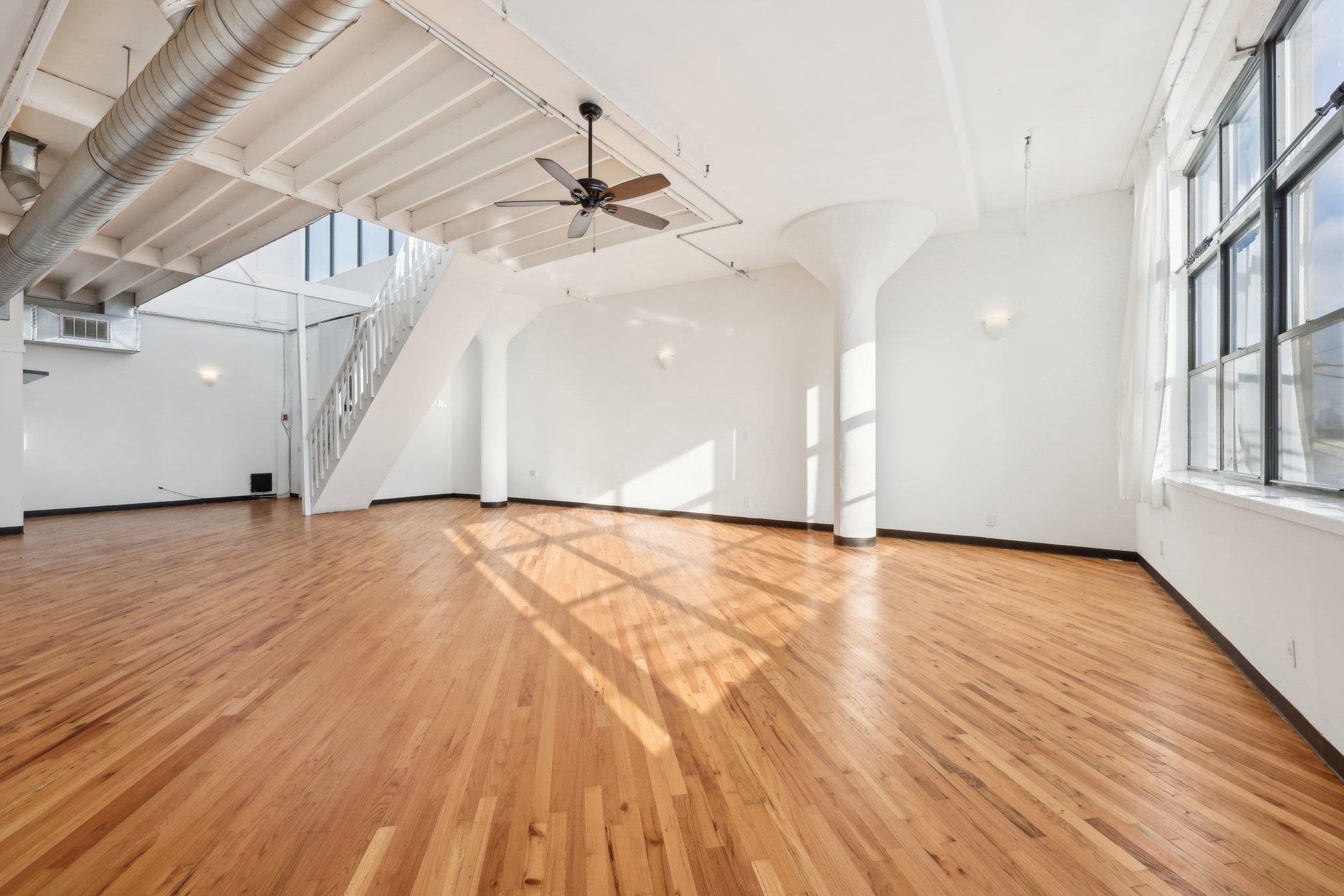 # 250016275 - For Rent in JERSEY CITY - Bergen-Lafayett NJ