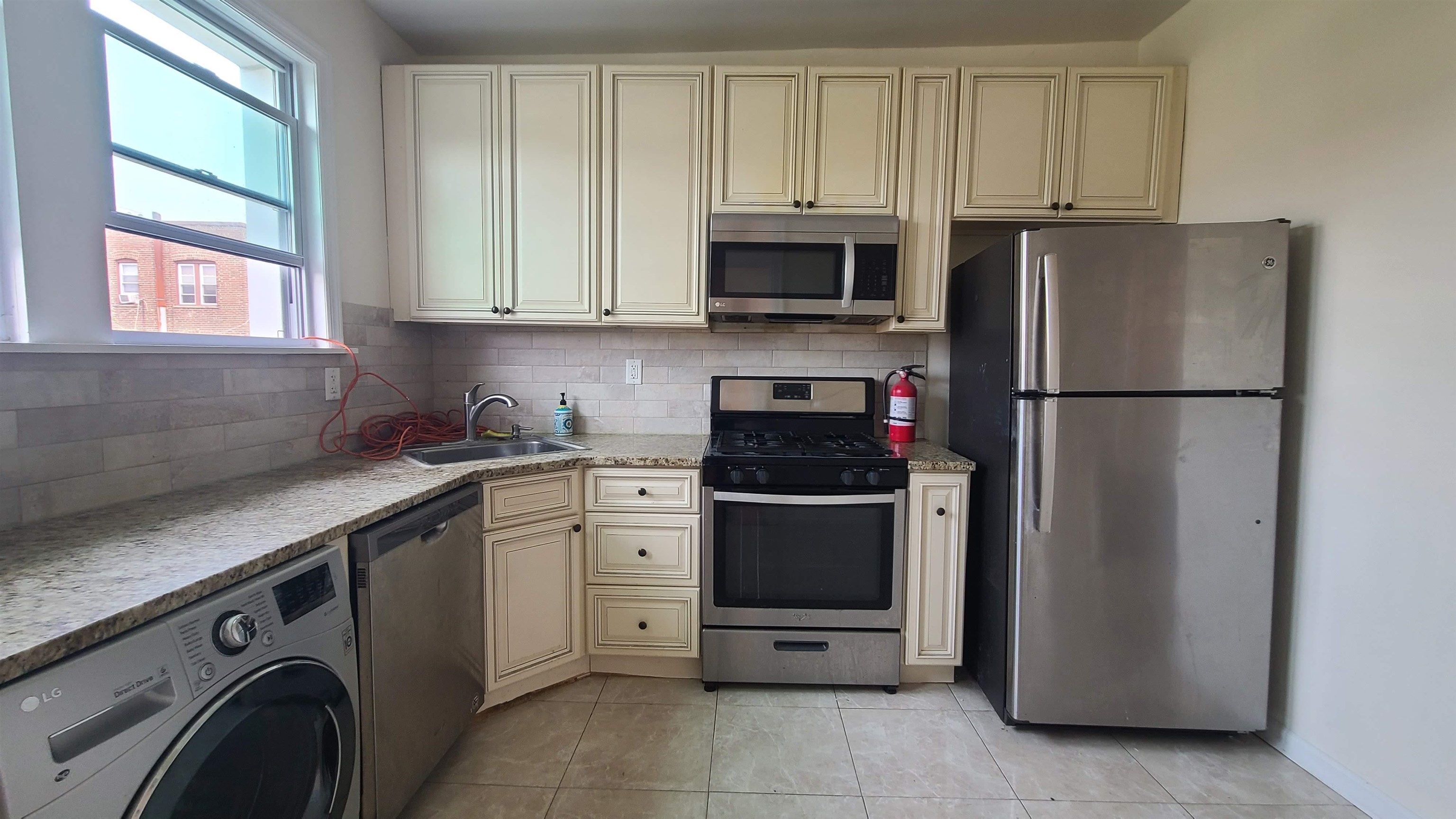 # 250016289 - For Rent in North Bergen NJ