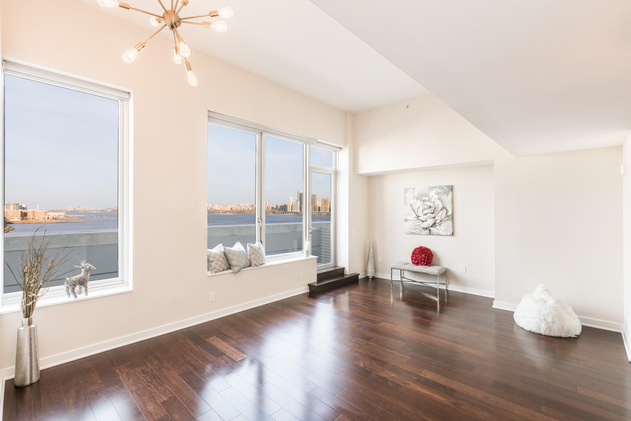 # 250016305 - For Rent in Weehawken NJ