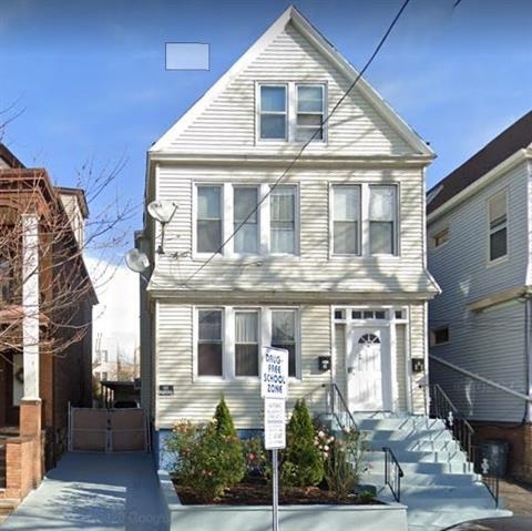 # 250016385 - For Rent in JERSEY CITY - Greenville NJ