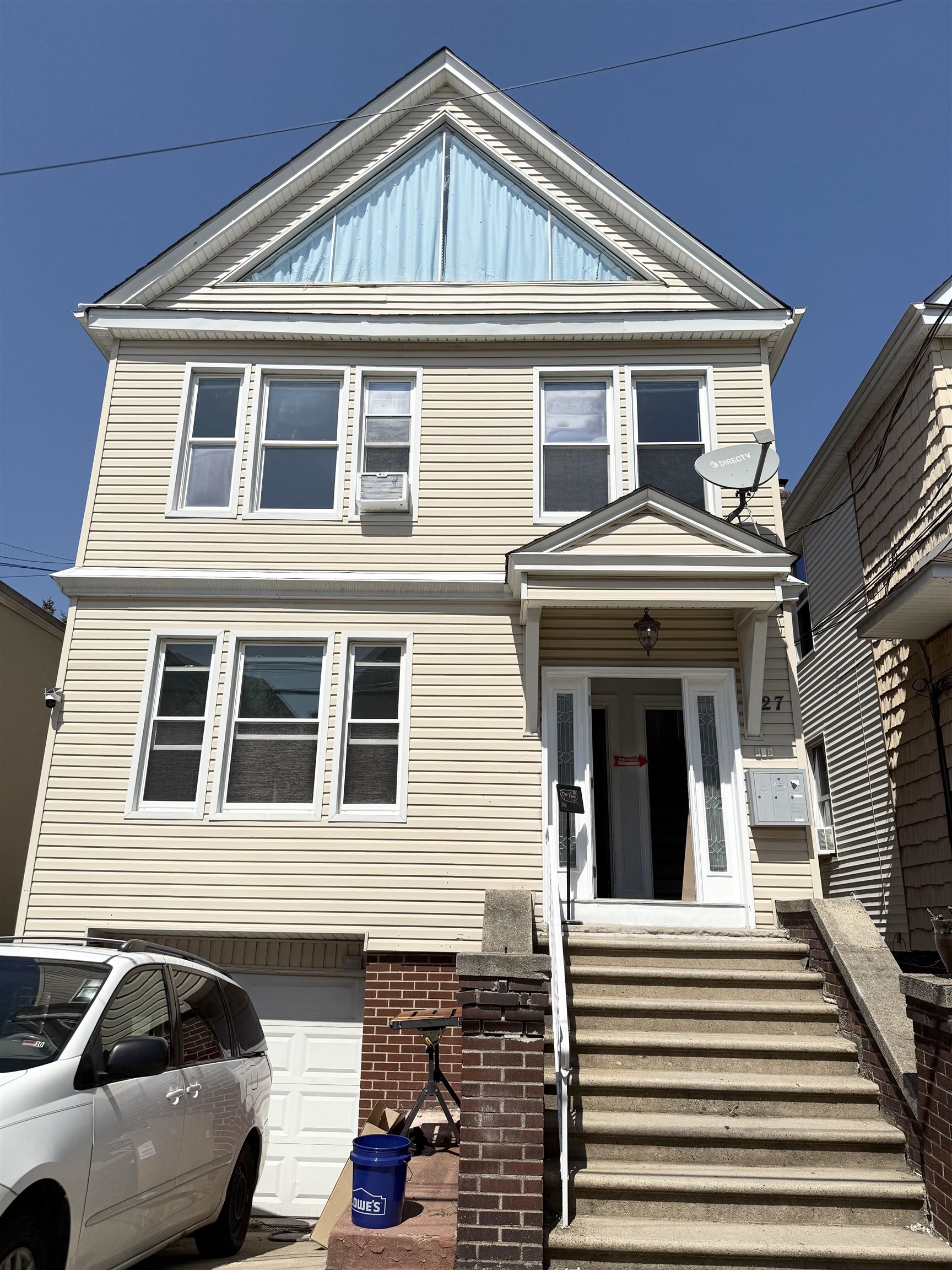 # 250016396 - For Rent in Bayonne NJ