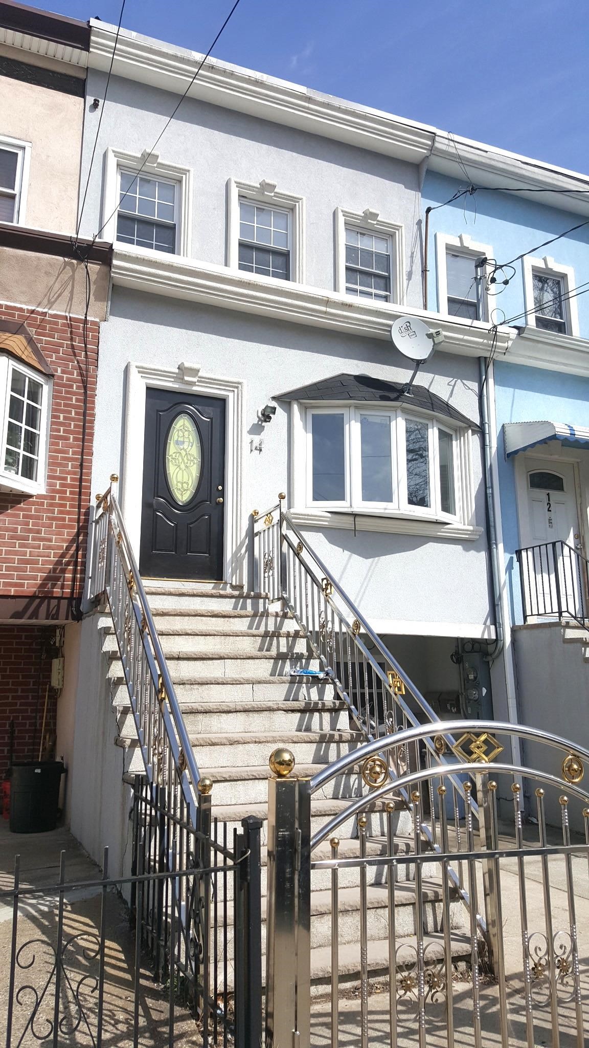 # 250016448 - For Rent in JERSEY CITY - Heights NJ