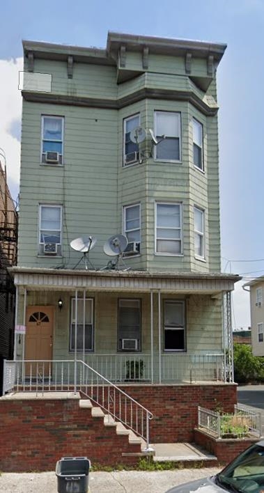 # 250016462 - For Rent in Bayonne NJ