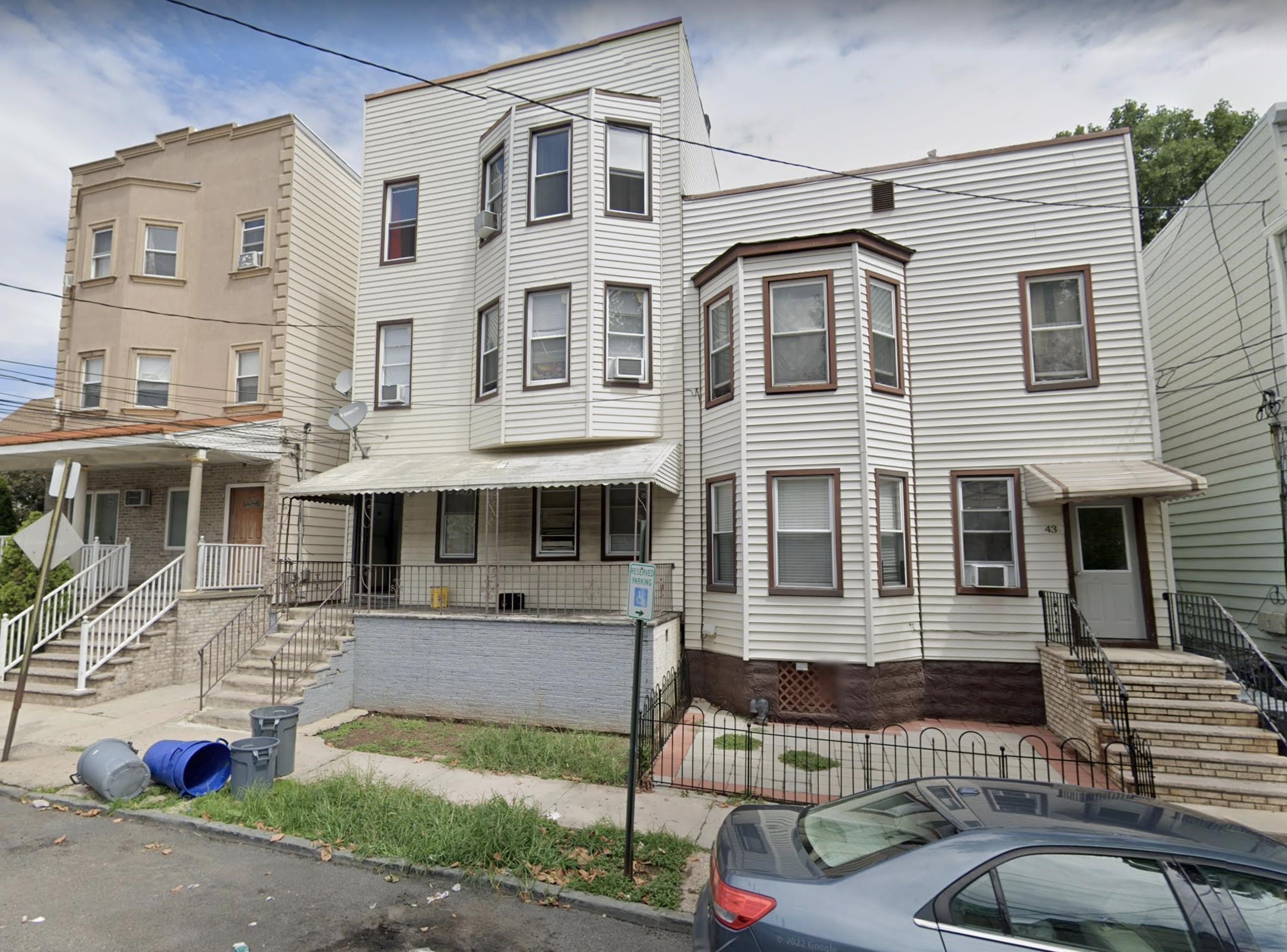 # 250016466 - For Rent in Bayonne NJ