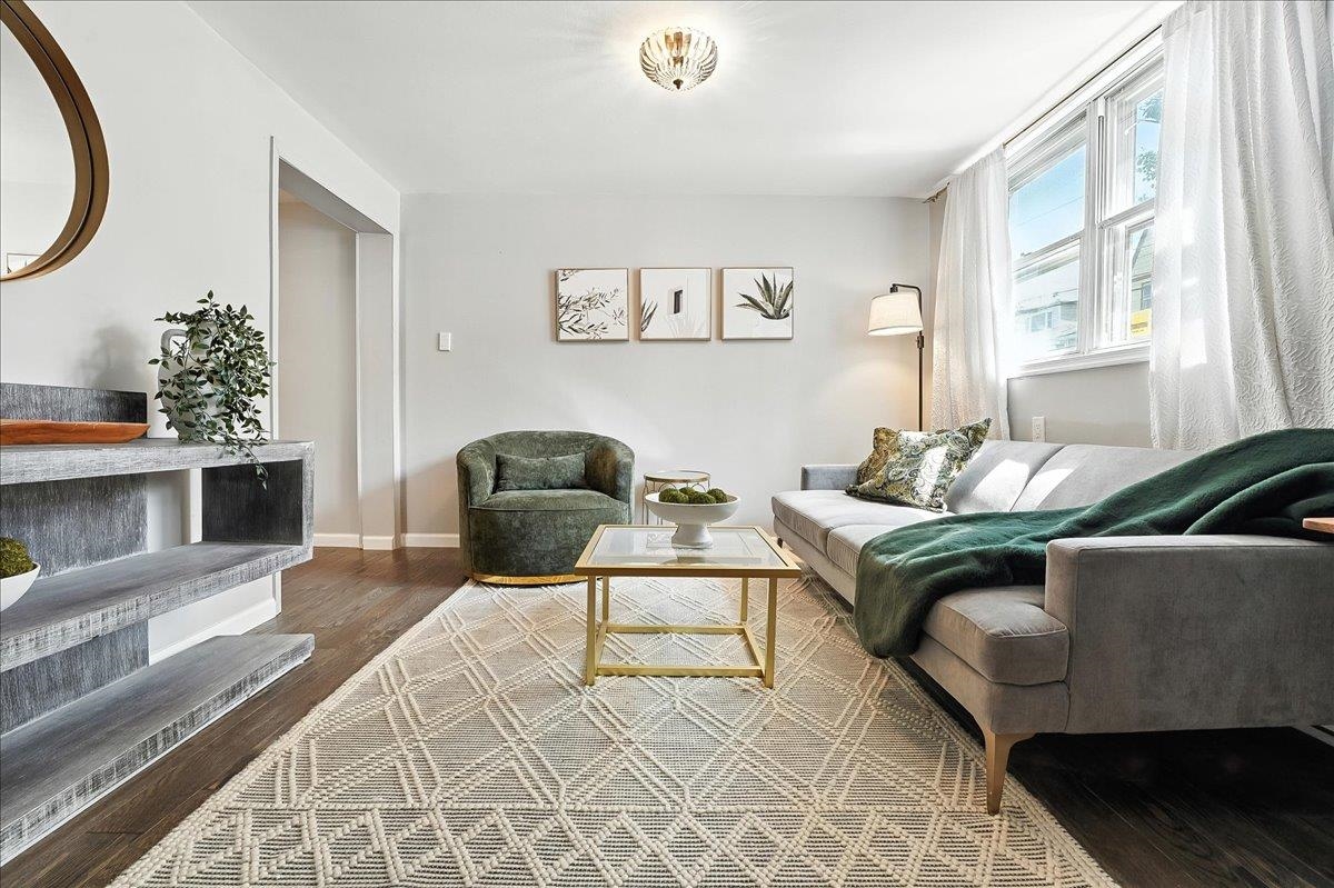 # 250016472 - For Rent in JERSEY CITY - Heights NJ