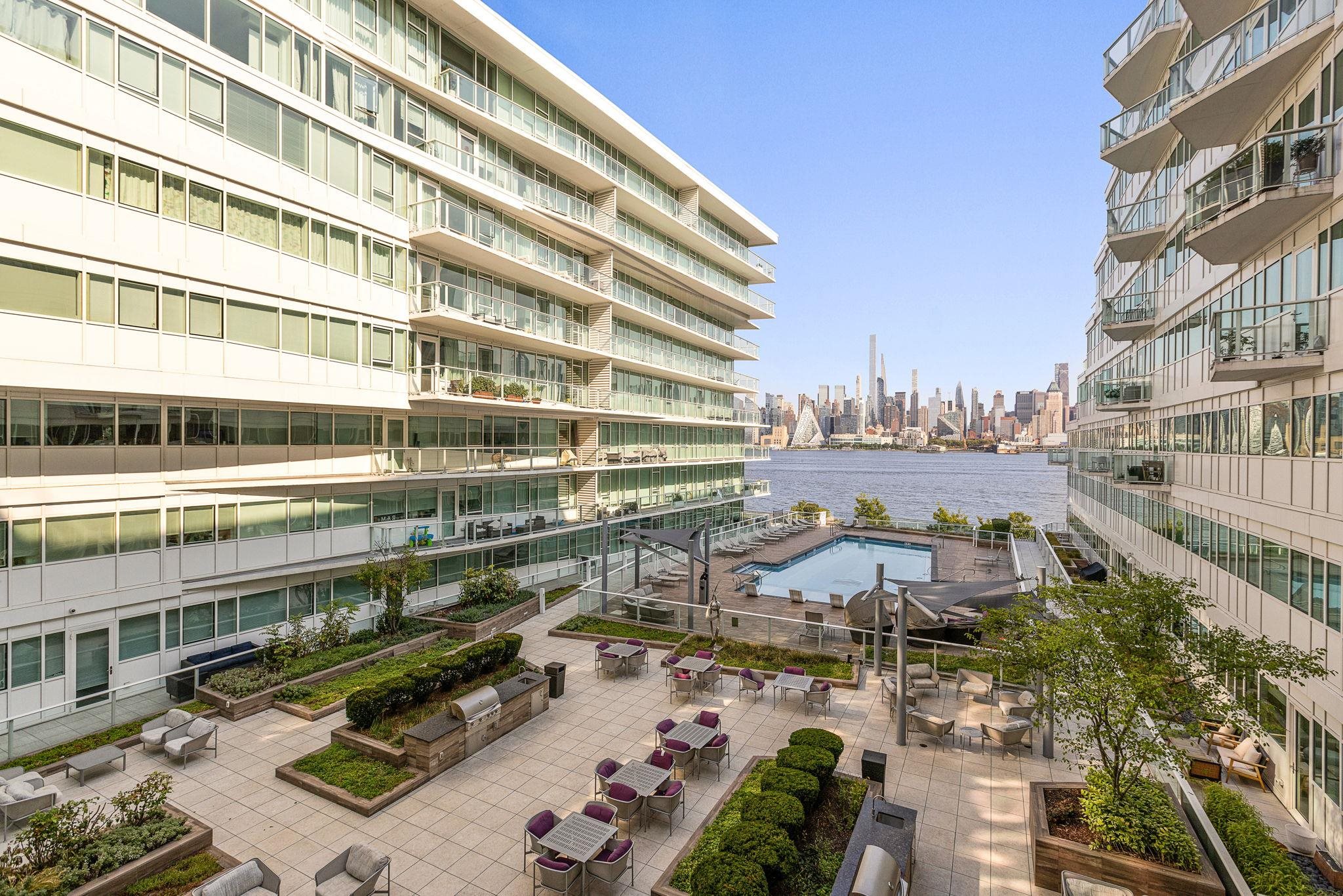 # 250016489 - For Rent in Weehawken NJ