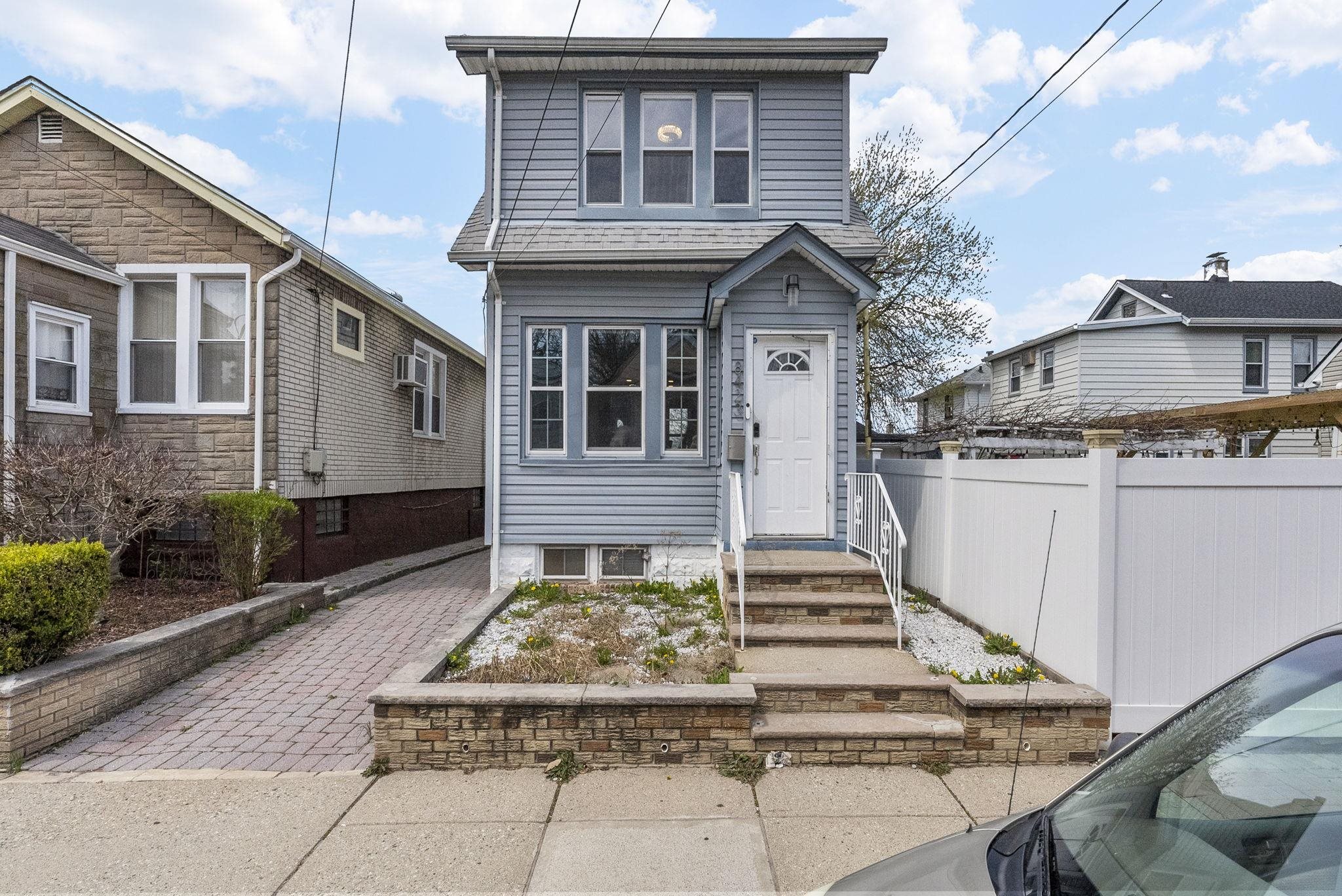 # 250016513 - For Rent in North Bergen NJ
