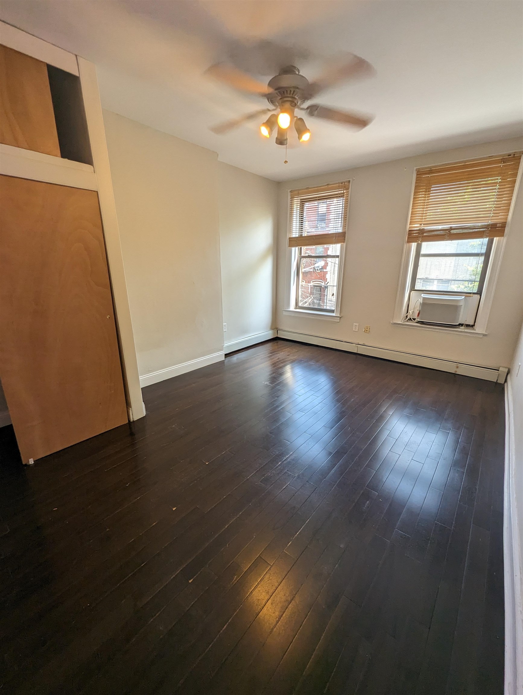 # 250016514 - For Rent in JERSEY CITY - Downtown NJ