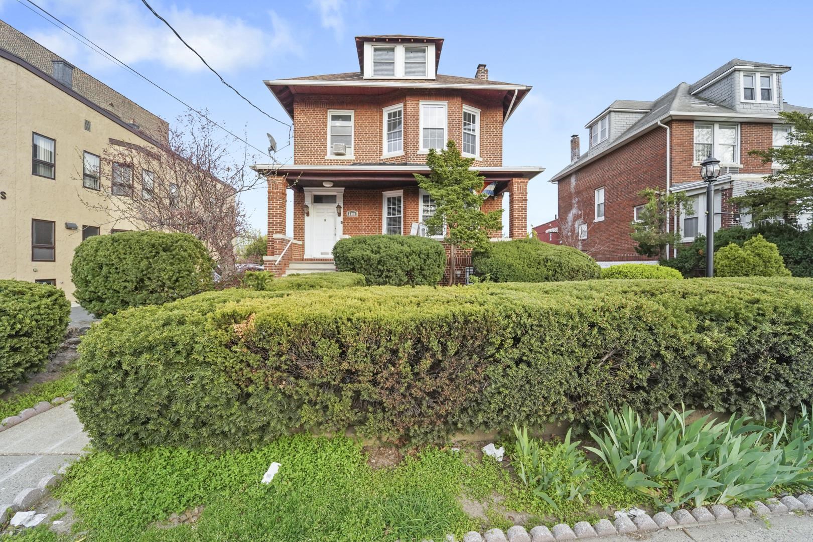 # 250016525 - For Rent in North Bergen NJ