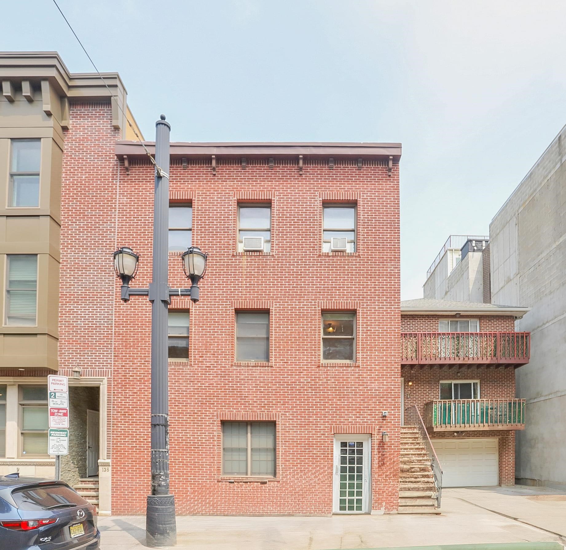 # 250016552 - For Rent in JERSEY CITY - Downtown NJ
