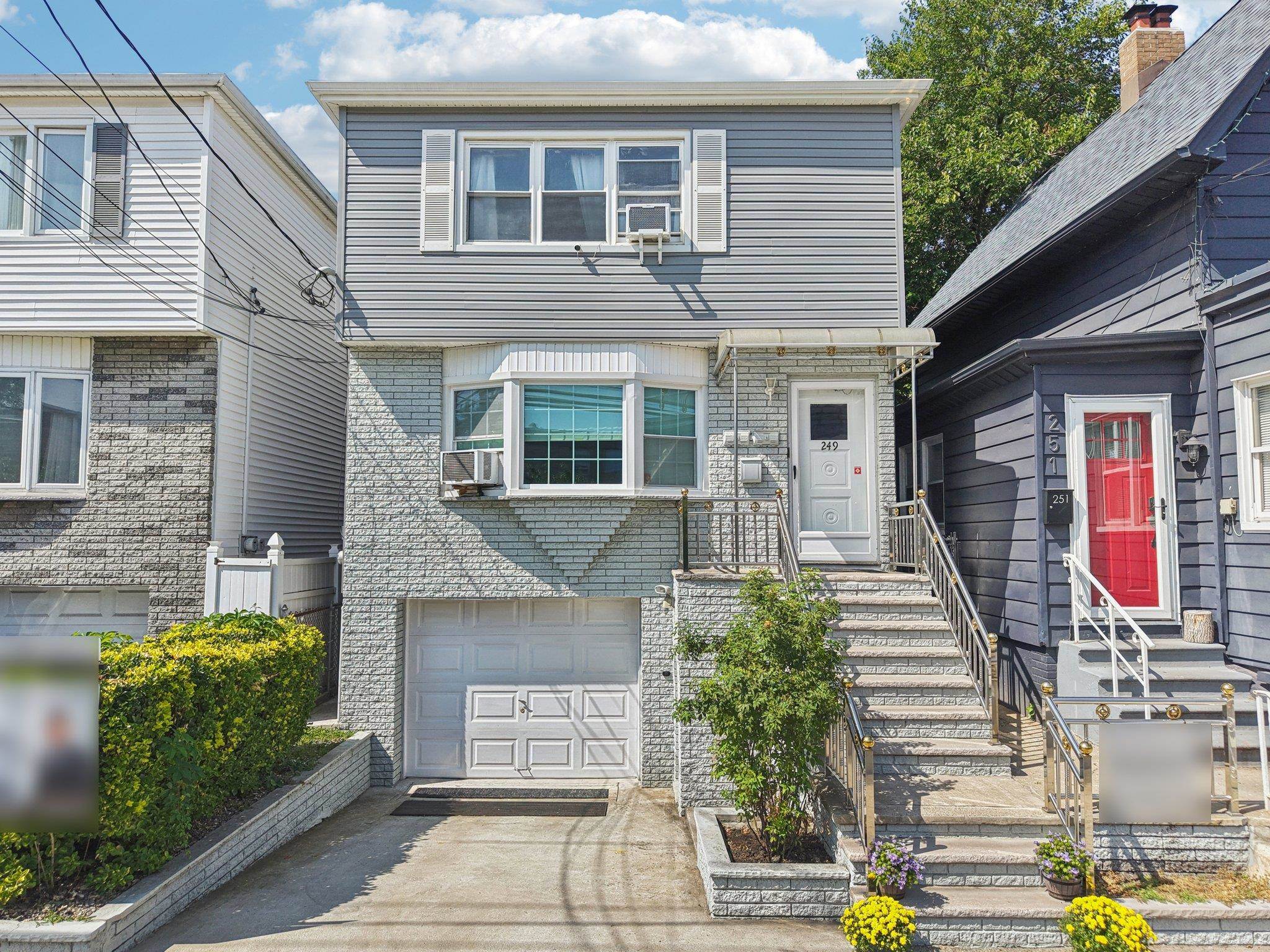 # 250016553 - For Rent in JERSEY CITY - Greenville NJ
