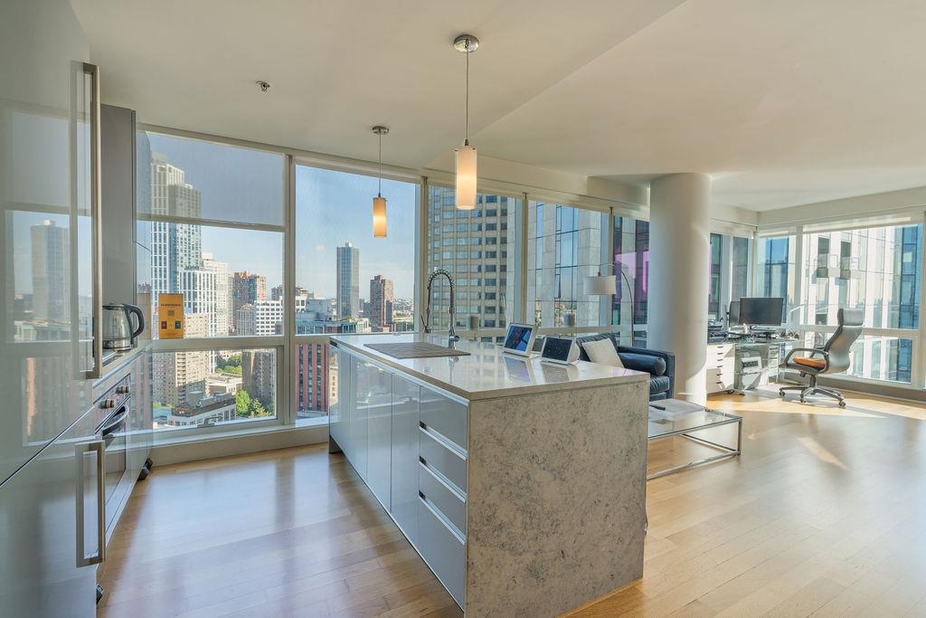 # 250016556 - For Rent in JERSEY CITY - Downtown NJ