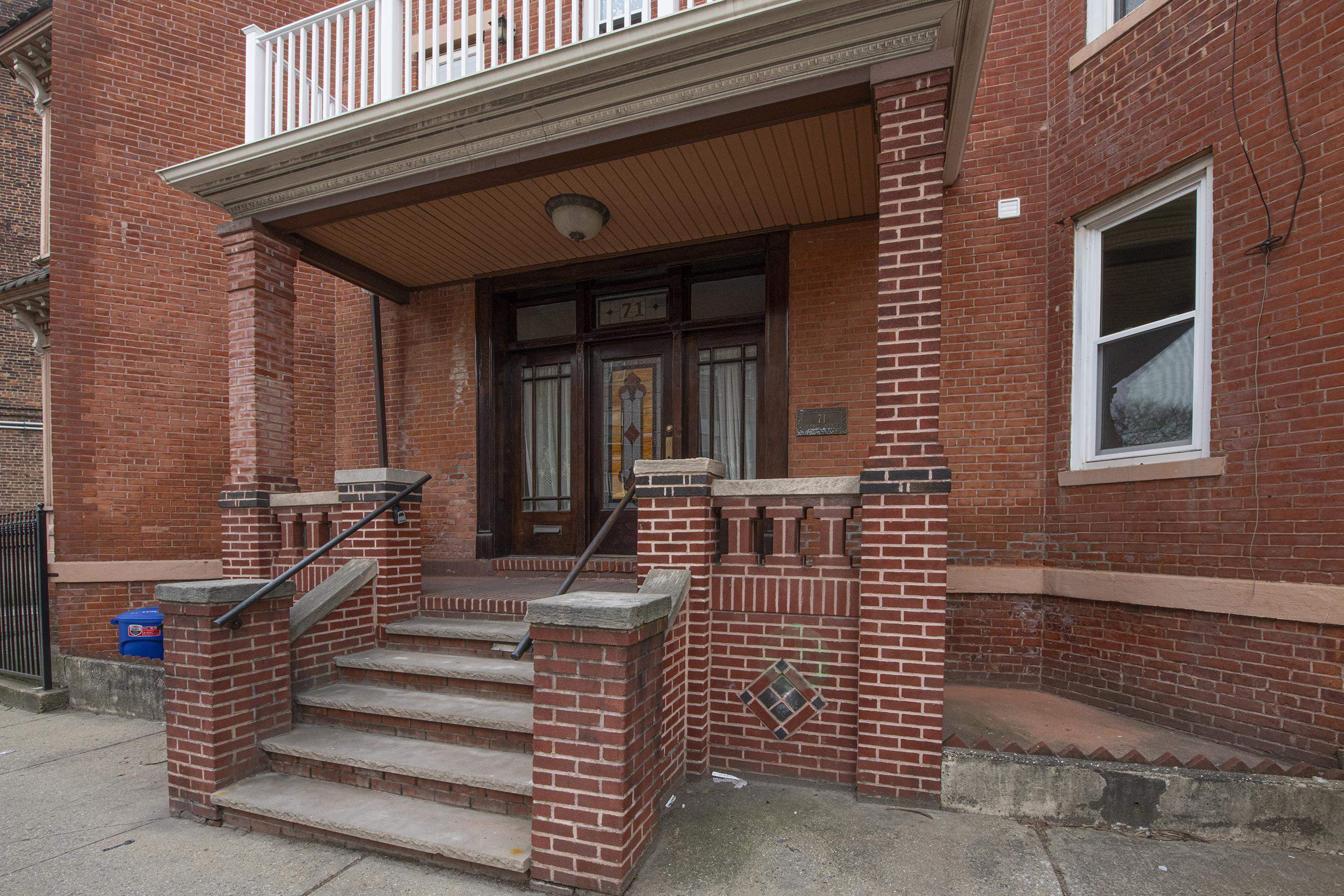 # 250016559 - For Rent in JERSEY CITY - Bergen-Lafayett NJ