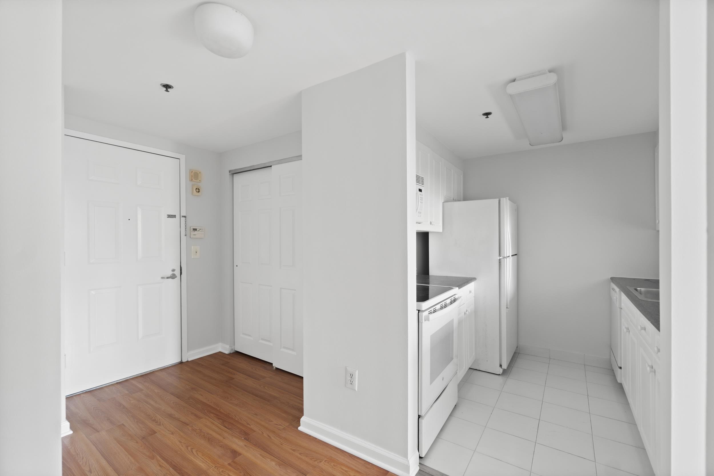 # 250016585 - For Rent in JERSEY CITY - Downtown NJ