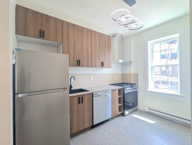 # 250016623 - For Rent in JERSEY CITY - Heights NJ