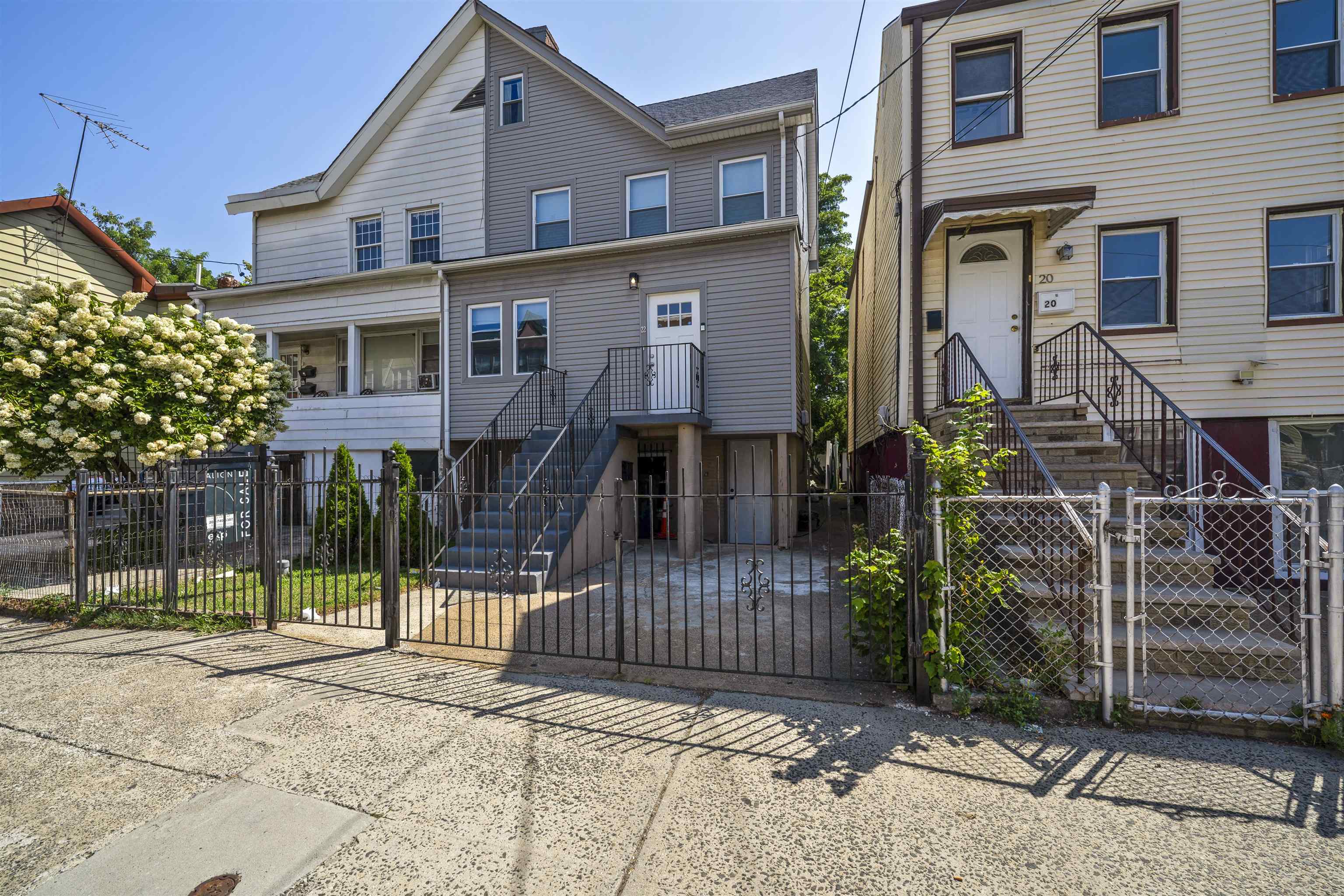 # 250016657 - For Rent in JERSEY CITY - Greenville NJ