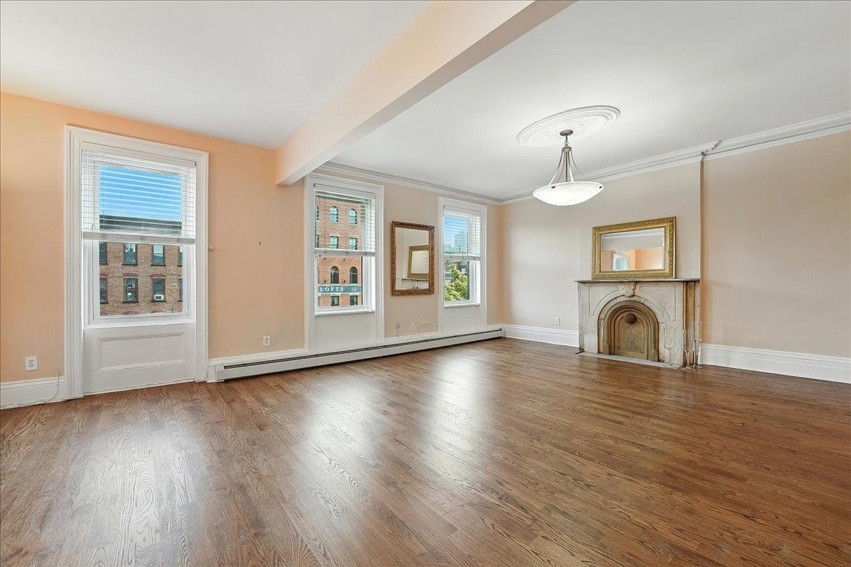 # 250016659 - For Rent in JERSEY CITY - Downtown NJ