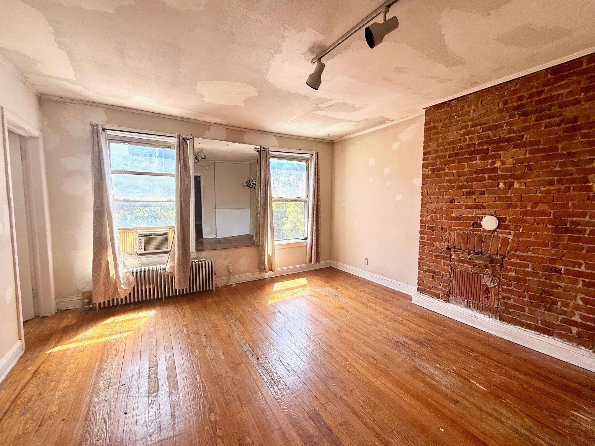 # 250016671 - For Rent in Hoboken NJ