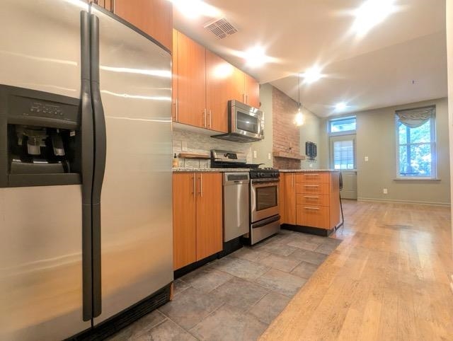 # 250016749 - For Rent in JERSEY CITY - Downtown NJ
