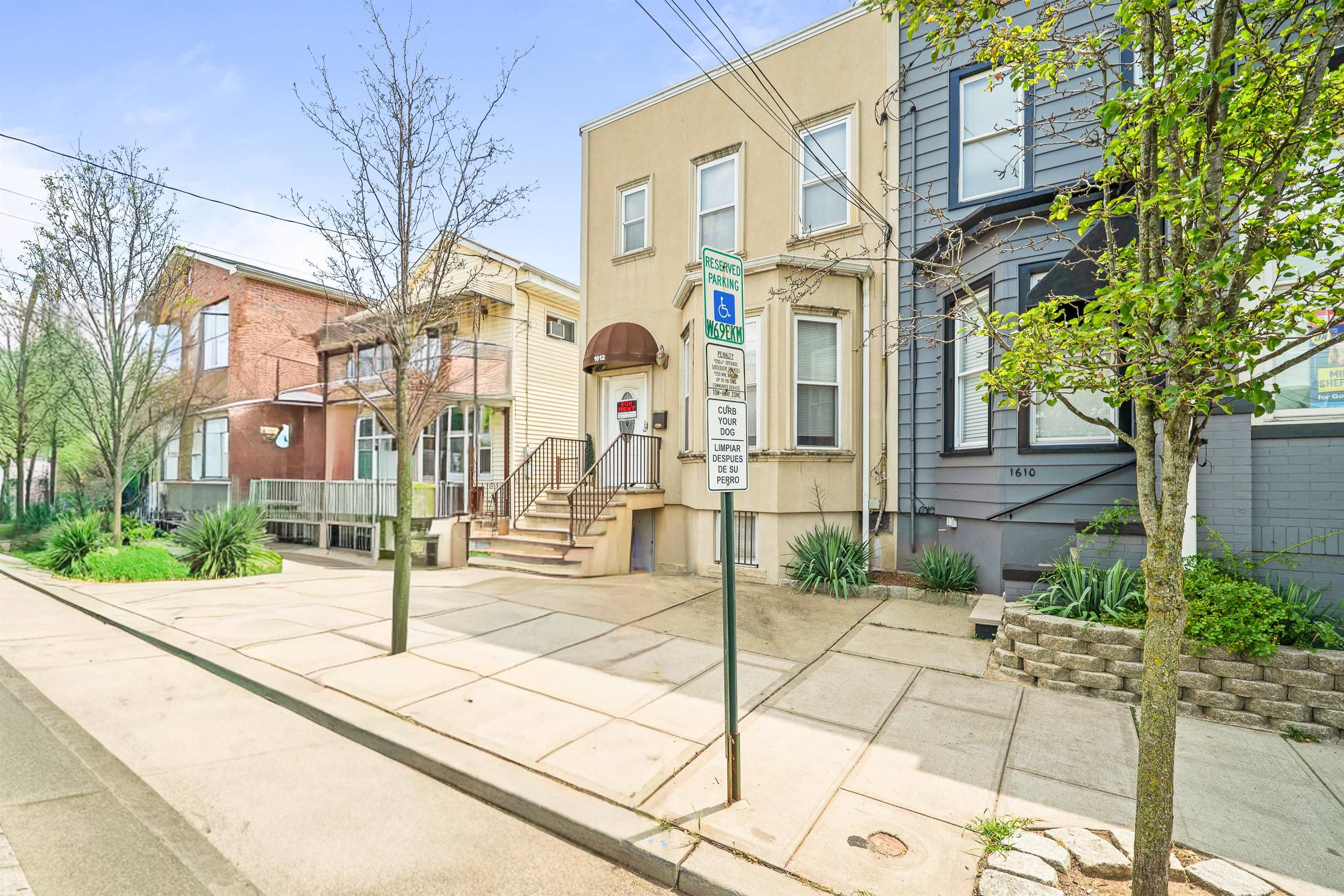 # 250016770 - For Rent in Union City NJ