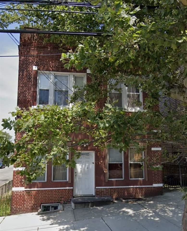 # 250016774 - For Rent in JERSEY CITY - Heights NJ