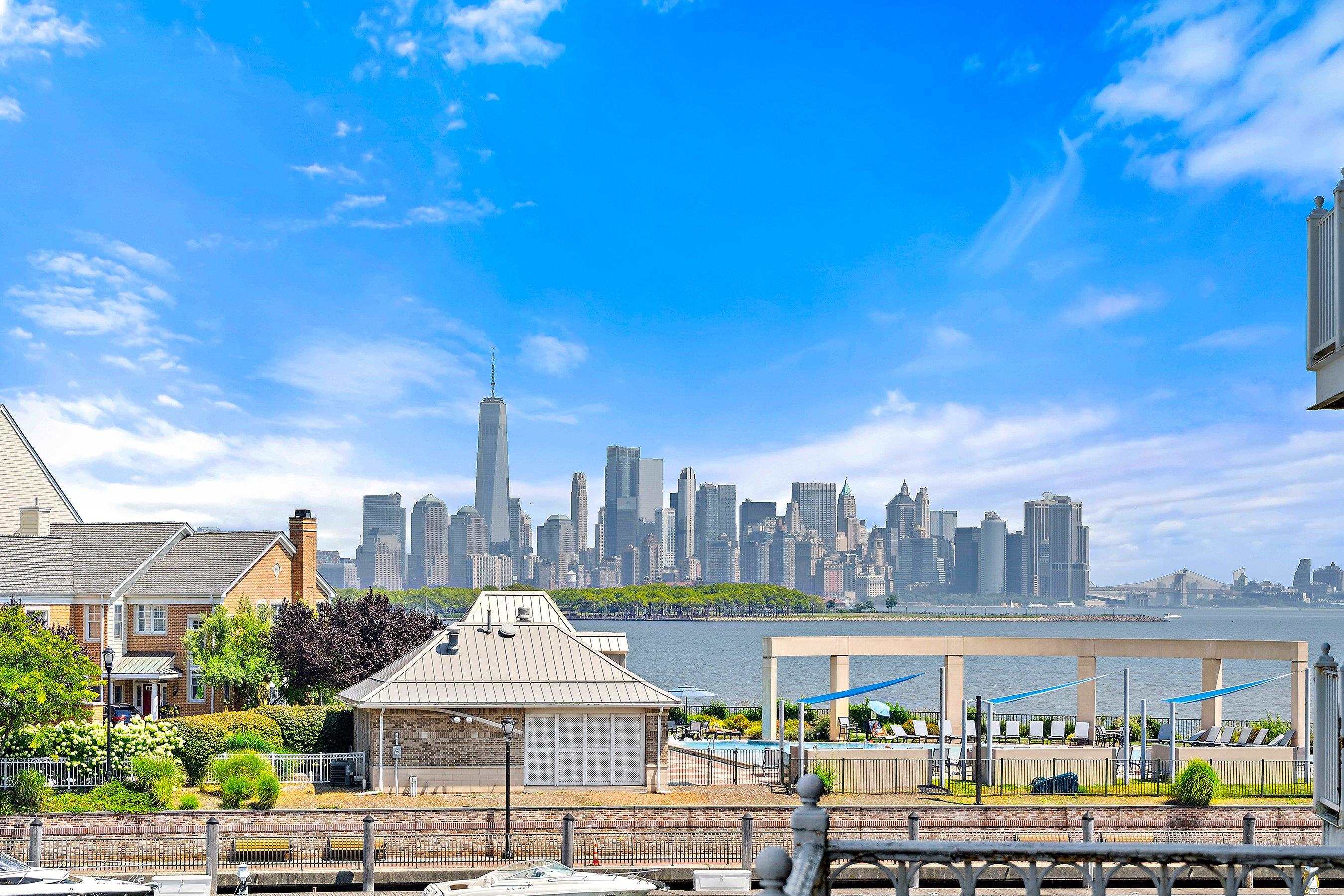 # 250016779 - For Rent in JERSEY CITY - Greenville NJ