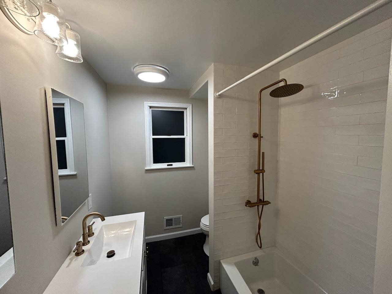 # 250016782 - For Rent in Fairlawn NJ