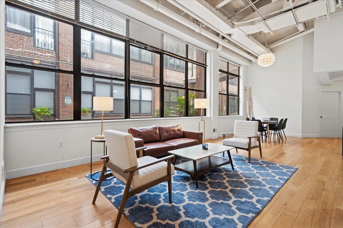 # 250016793 - For Rent in JERSEY CITY - Bergen-Lafayett NJ