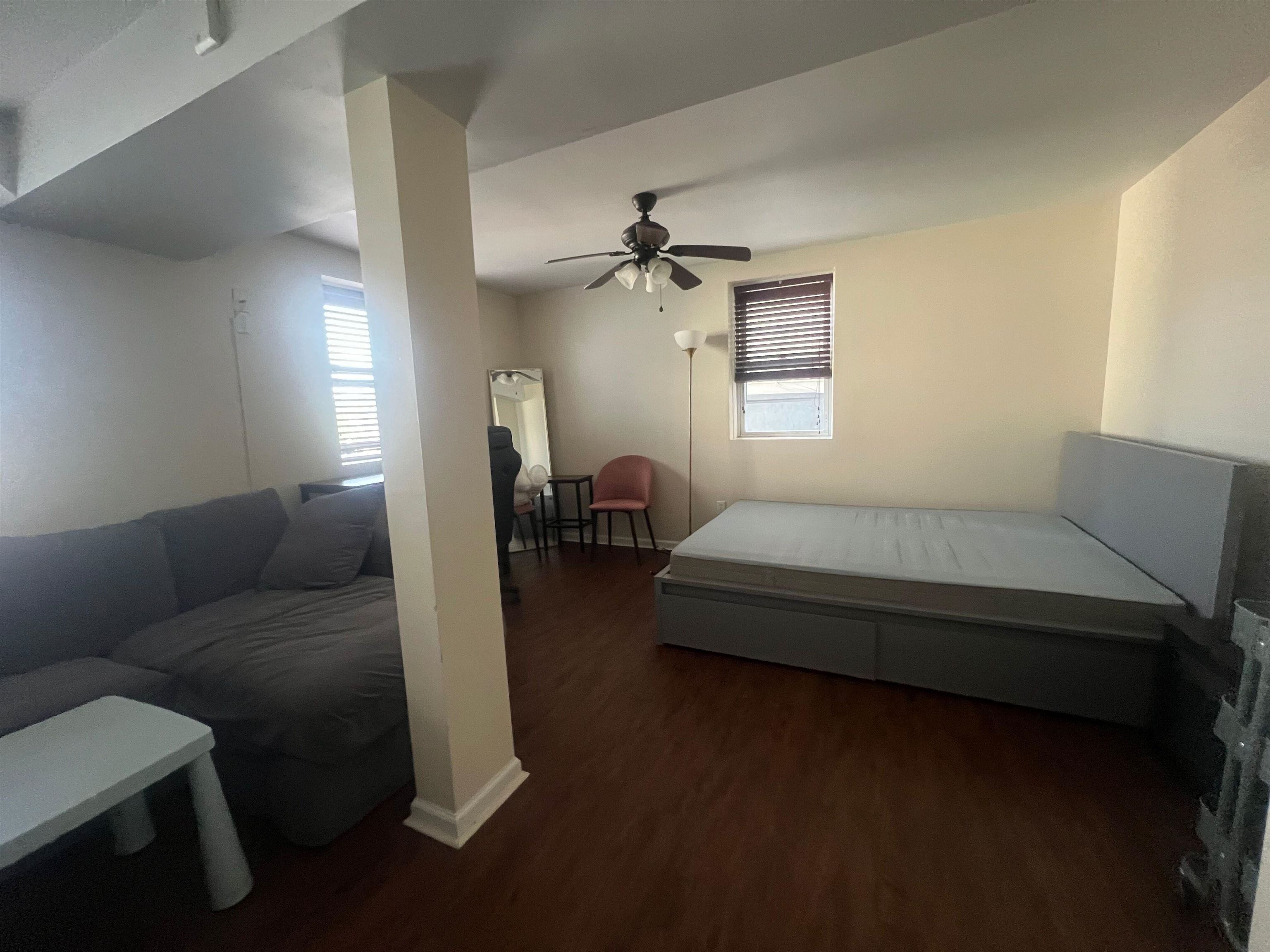 # 250016871 - For Rent in Edgewater NJ