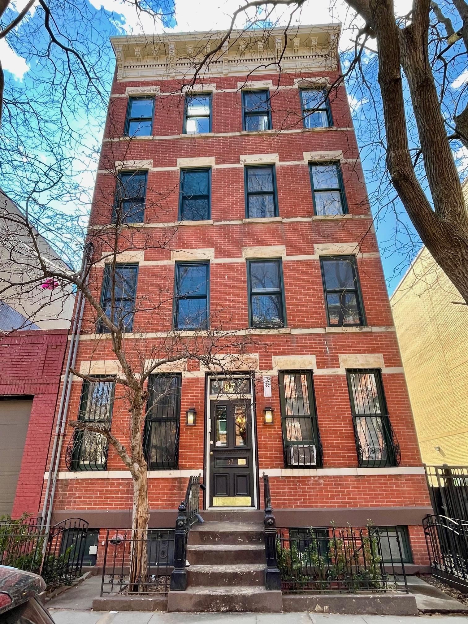 # 250016889 - For Rent in JERSEY CITY - Downtown NJ