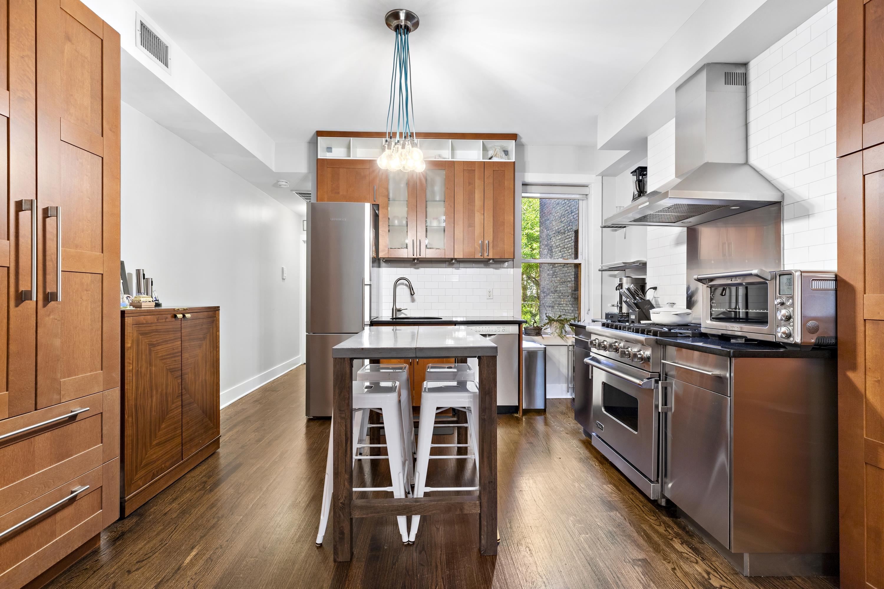 # 250016979 - For Rent in Hoboken NJ