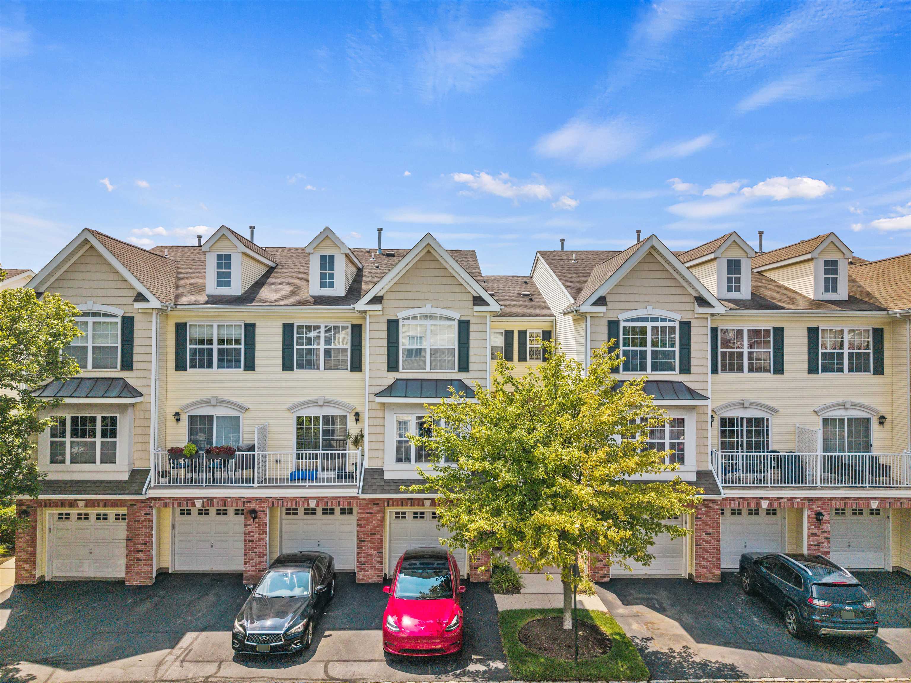 # 250016993 - For Rent in Bayonne NJ