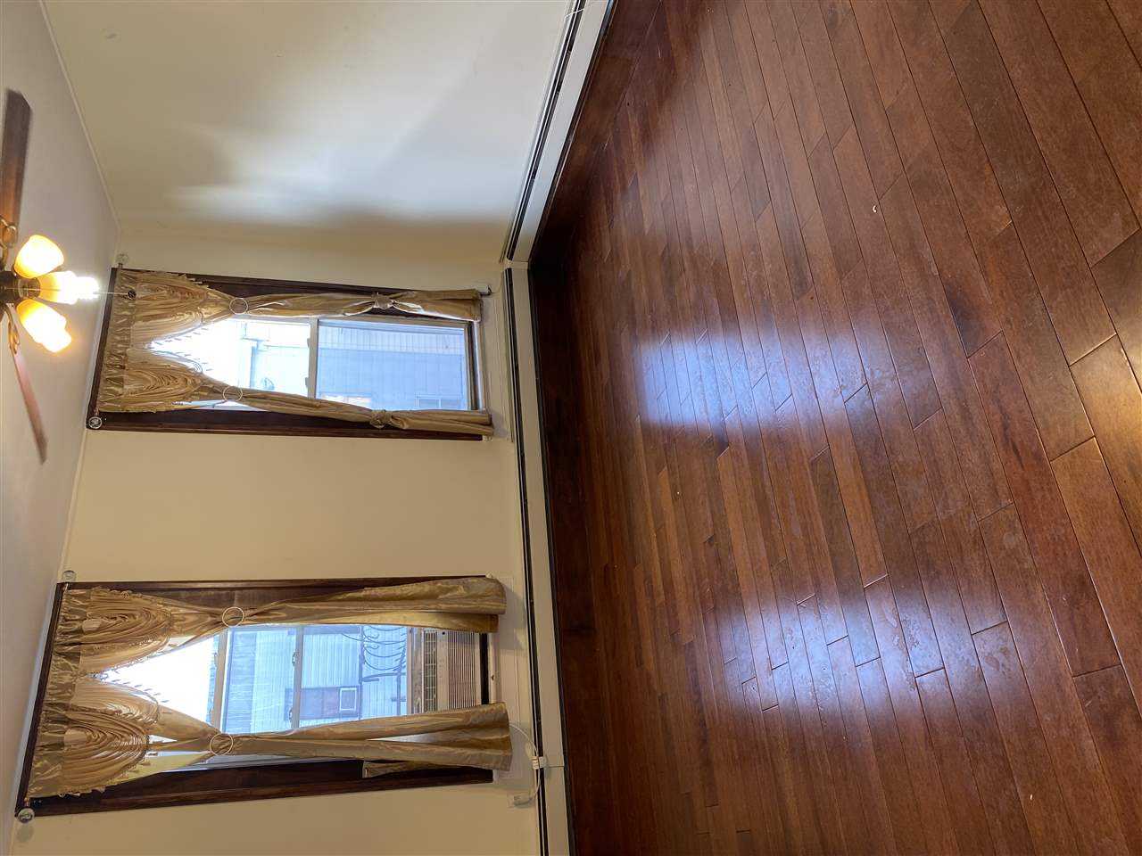 # 250017005 - For Rent in JERSEY CITY - Heights NJ